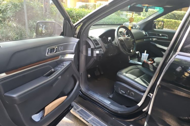Used Ford Explorer 2016 2.3T Elite Edition Interior 3