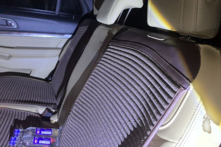 Used Ford Explorer 2016 2.3T Elite Edition Interior 4