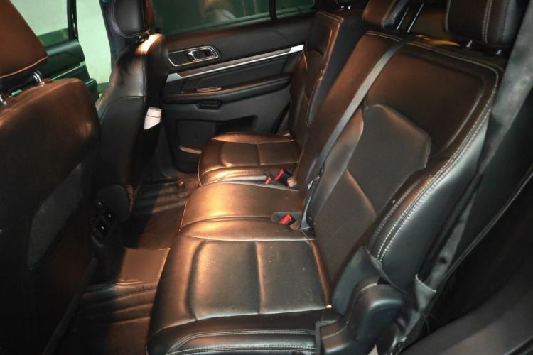 Used Ford Explorer 2016 2.3T Elite Edition Interior 4