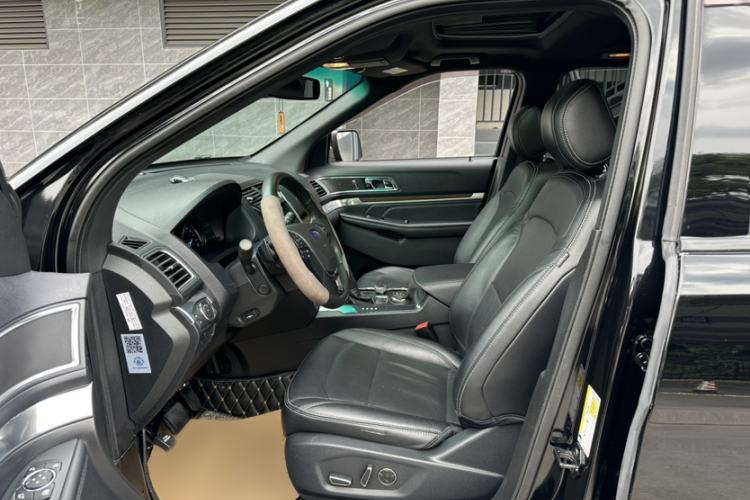 Used Ford Explorer 2016 2.3T Elite Edition Interior 6
