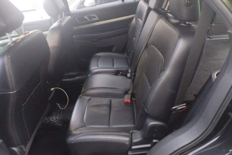 Used Ford Explorer 2016 2.3T Fashion Edition Left Rear Seat
