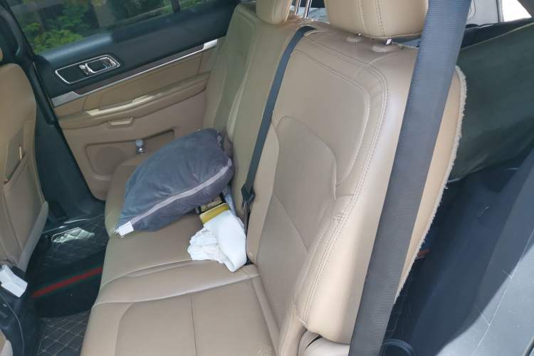 Used Ford Explorer 2016 2.3T Elite Edition Left Rear Seat