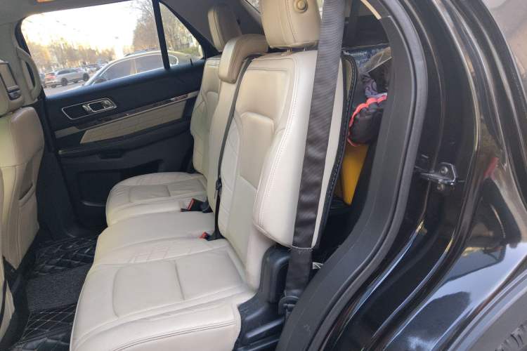 Used Ford Explorer 2016 3.5T Platinum Edition Left Rear Seat