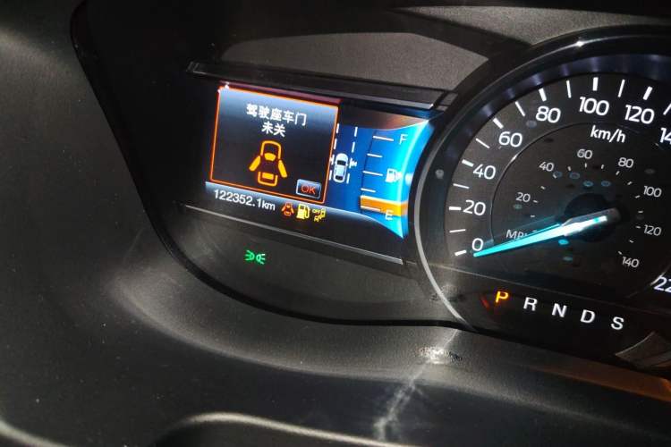 Used Ford Explorer 2016 2.3T Elite Edition Odometer Close Up
