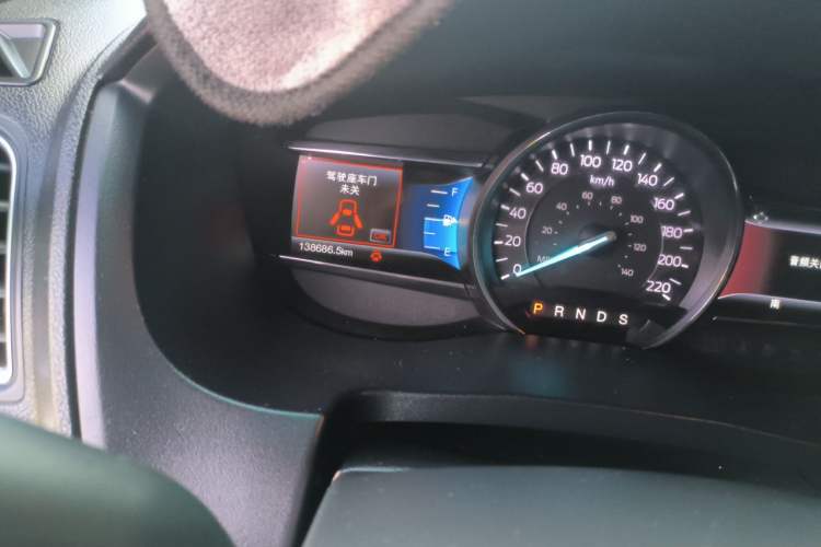 Used Ford Explorer 2016 2.3T Elite Edition Odometer Close Up