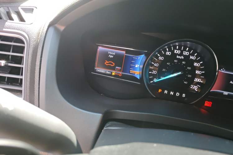 Used Ford Explorer 2016 2.3T Elite Edition Odometer Close Up