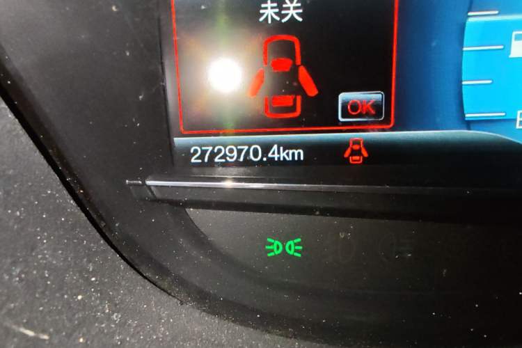 Used Ford Explorer 2016 2.3T Elite Edition Odometer Close Up