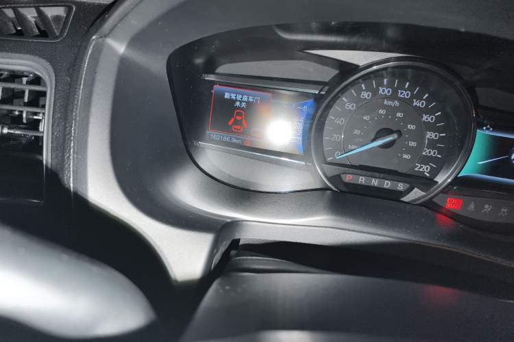 Used Ford Explorer 2016 2.3T Elite Edition Odometer Close Up
