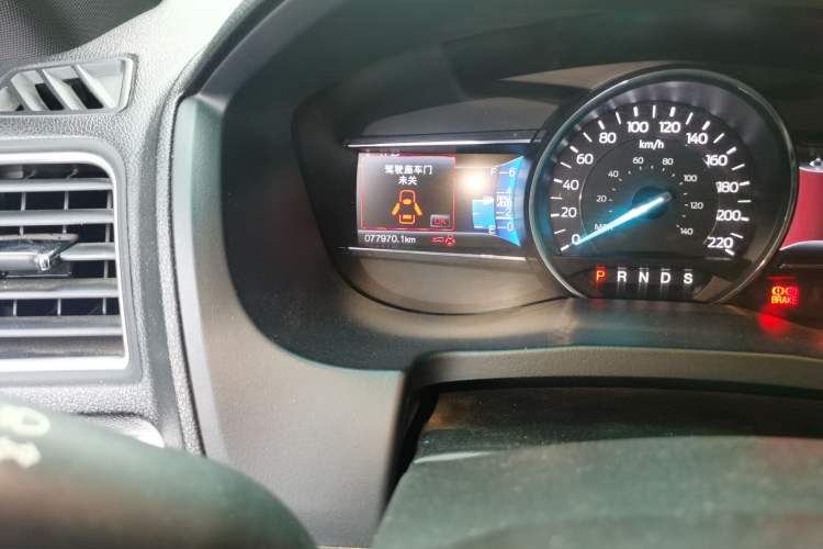 Used Ford Explorer 2016 2.3T Elite Edition Odometer Close Up