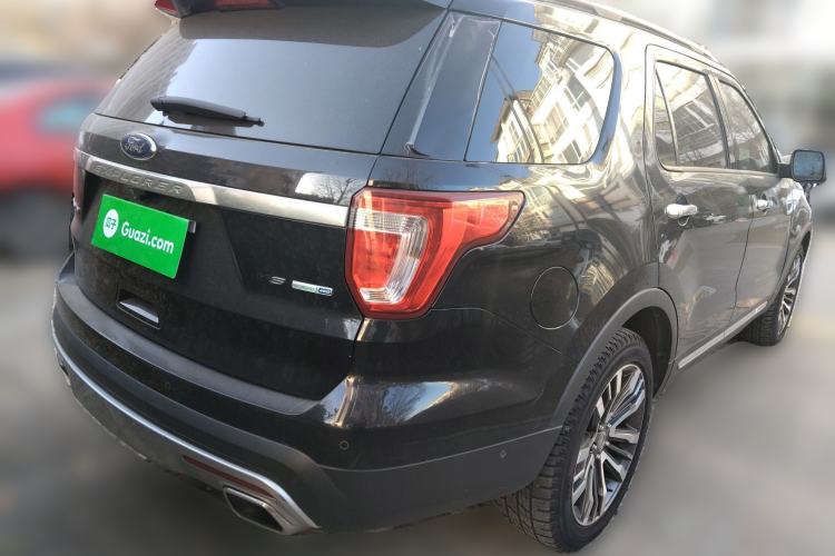 Used Ford Explorer 2016 3.5T Platinum Edition Rear Right 45 Deg