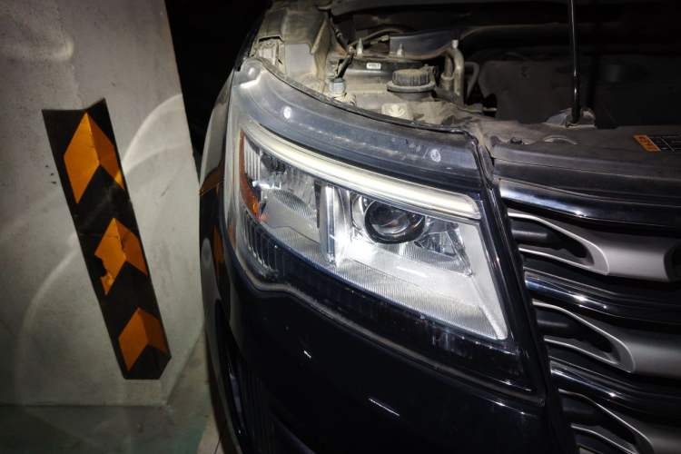 Used Ford Explorer 2016 2.3T Elite Edition Right Front Headlight