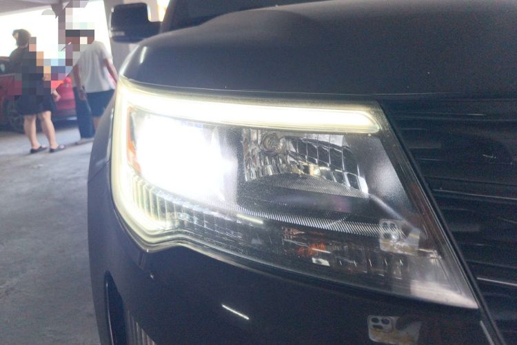 Used Ford Explorer 2016 3.5T Sport Edition Right Front Headlight