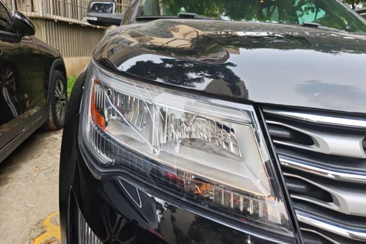 Used Ford Explorer 2016 2.3T Elite Edition Right Front Headlight