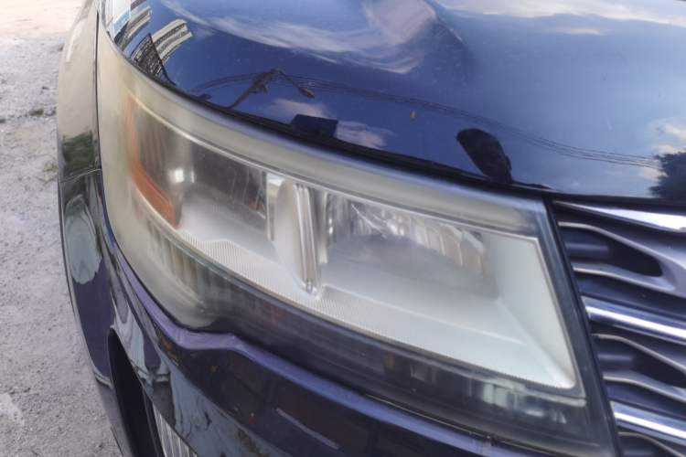 Used Ford Explorer 2016 2.3T Elite Edition Right Front Headlight