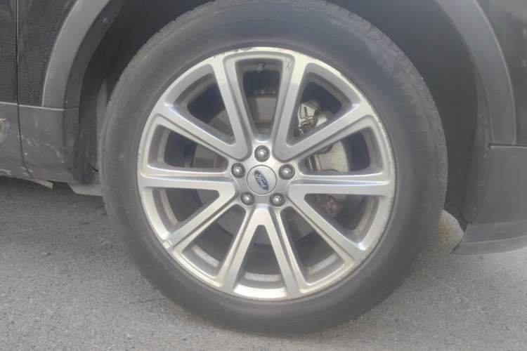 Used Ford Explorer 2016 2.3T Elite Edition Right Front Wheel Hub