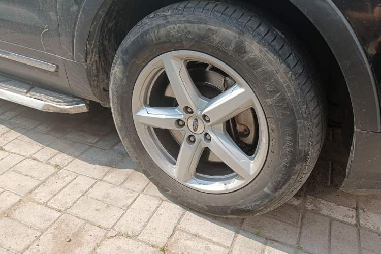 Used Ford Explorer 2016 2.3T Fashion Edition Right Front Wheel Hub