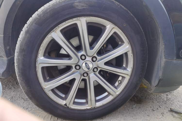 Used Ford Explorer 2016 2.3T Elite Edition Right Front Wheel Hub