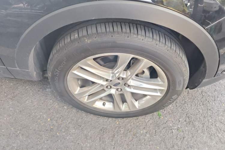 Used Ford Explorer 2016 2.3T Elite Edition Right Front Wheel Hub