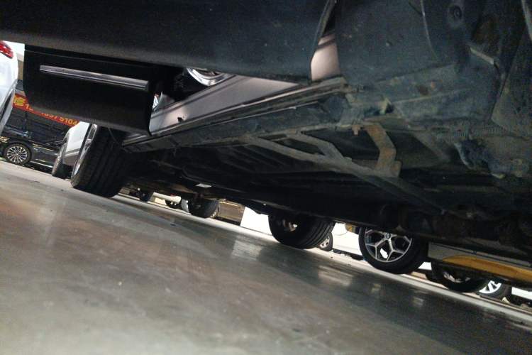 Used Ford Explorer 2016 2.3T Elite Edition Right Side Sill