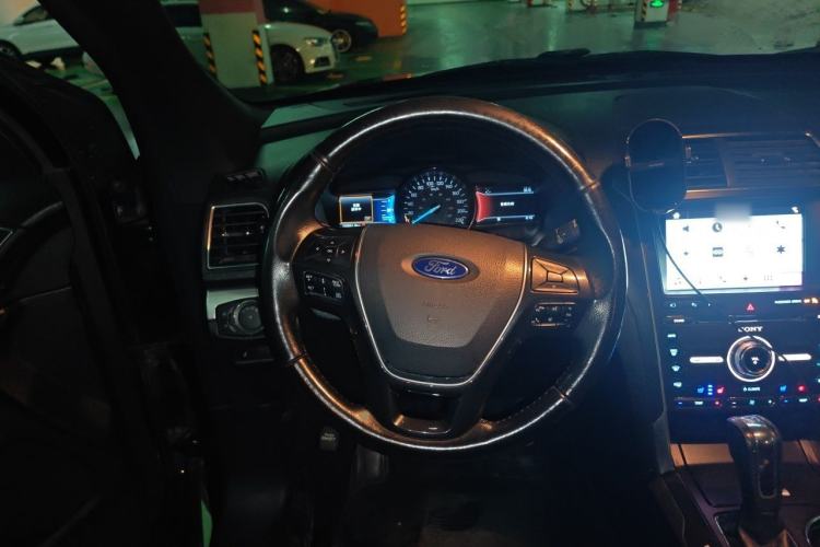 Used Ford Explorer 2016 2.3T Elite Edition Steering Wheel