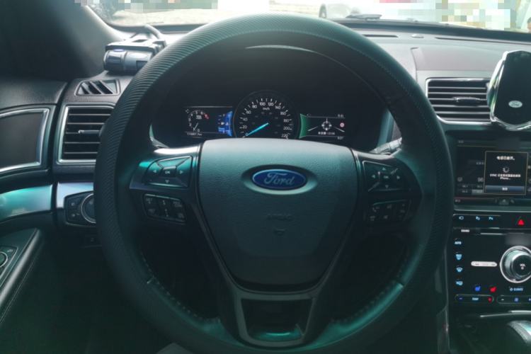 Used Ford Explorer 2016 3.5T Elite Edition Steering Wheel