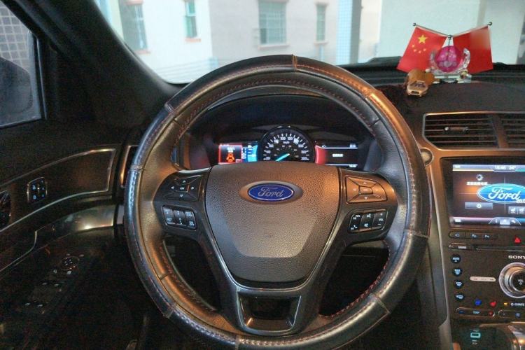 Used Ford Explorer 2016 3.5T Sport Edition Steering Wheel