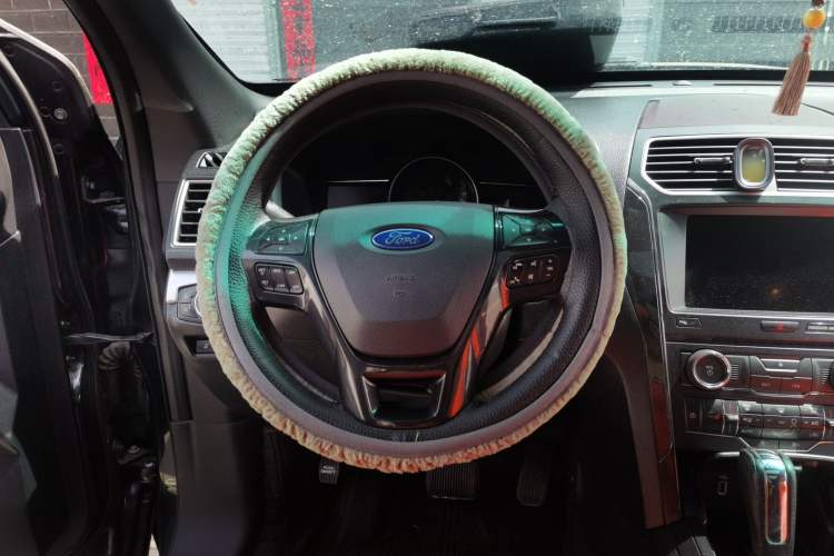 Used Ford Explorer 2016 2.3T Fashion Edition Steering Wheel