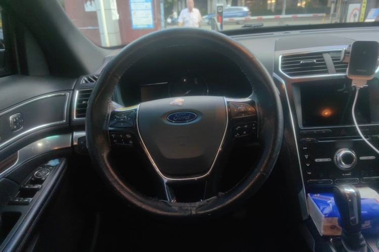 Used Ford Explorer 2016 2.3T Elite Edition Steering Wheel