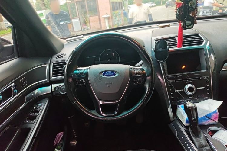 Used Ford Explorer 2016 2.3T Elite Edition Steering Wheel
