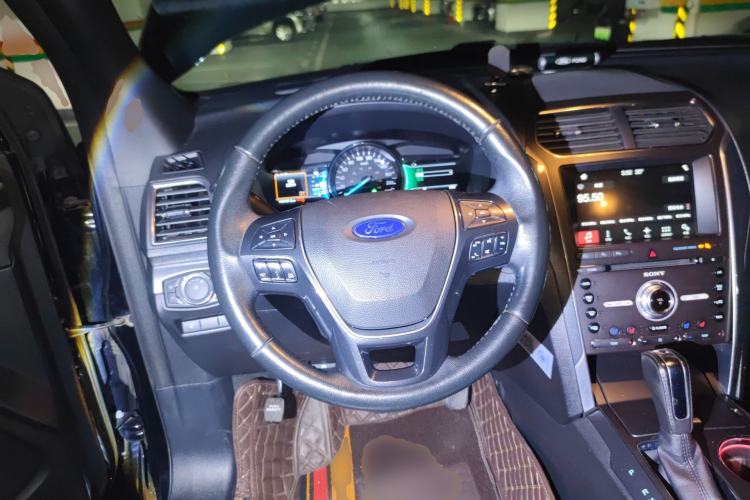 Used Ford Explorer 2016 2.3T Elite Edition Steering Wheel