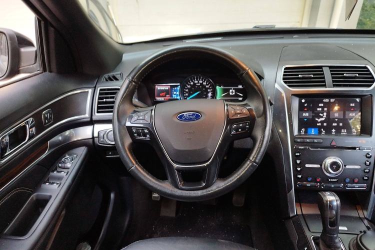 Used Ford Explorer 2016 2.3T Elite Edition Steering Wheel