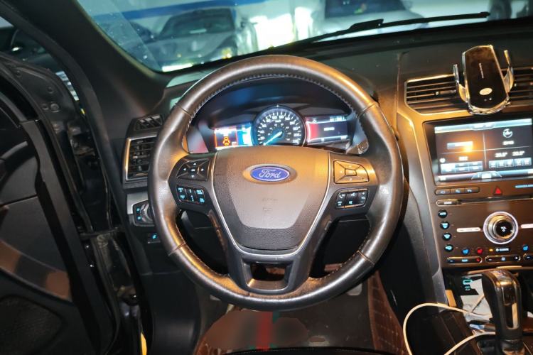 Used Ford Explorer 2016 2.3T Elite Edition Steering Wheel