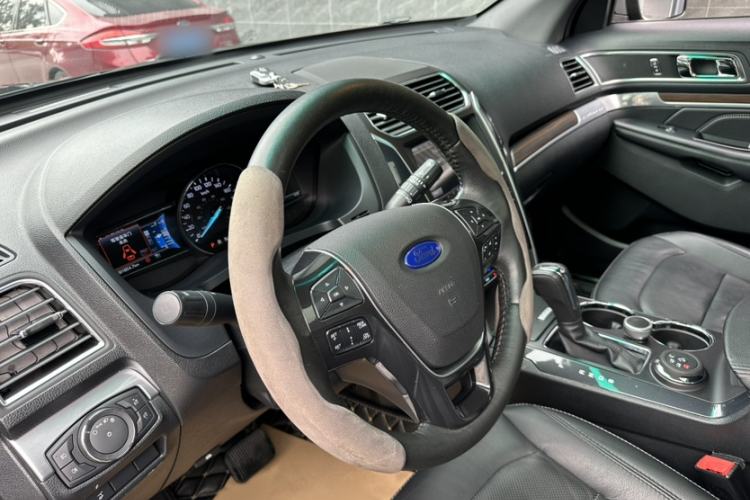 Used Ford Explorer 2016 2.3T Elite Edition Steering Wheel