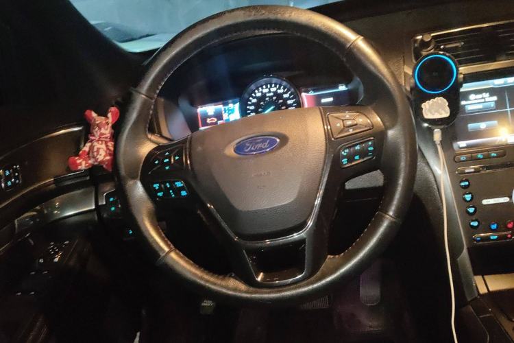 Used Ford Explorer 2016 3.5T Elite Edition Steering Wheel