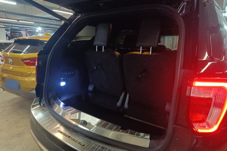 Used Ford Explorer 2016 2.3T Elite Edition Trunk