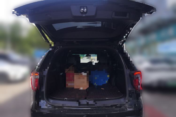 Used Ford Explorer 2016 3.5T Elite Edition Trunk
