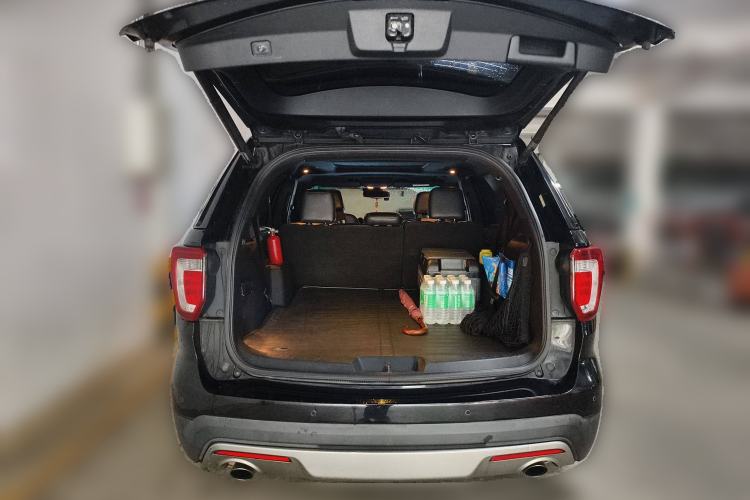 Used Ford Explorer 2016 2.3T Elite Edition Trunk