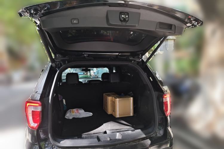 Used Ford Explorer 2016 2.3T Elite Edition Trunk
