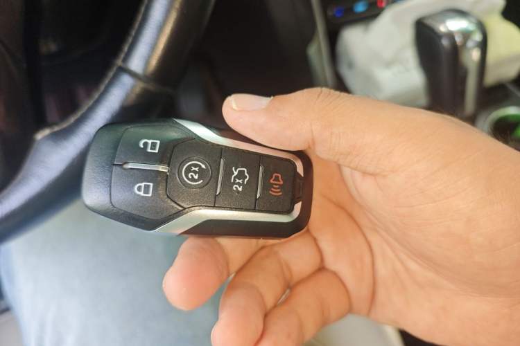 Used Ford Explorer 2016 3.5T Platinum Edition Vehicle Key