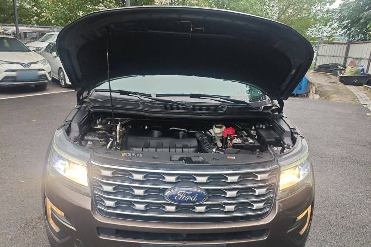 Used Ford Explorer 2016 2.3T Elite Edition Engine Bay