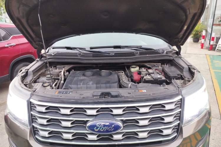 Used Ford Explorer 2016 2.3T Elite Edition Engine Bay