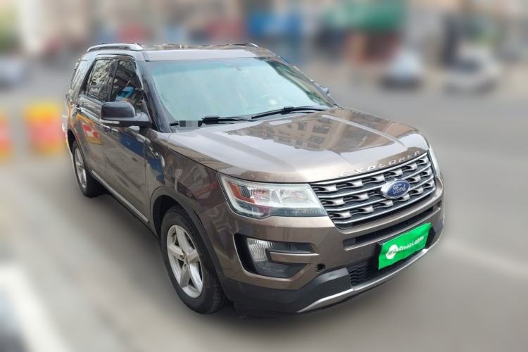 Used Ford Explorer 2016 2.3T Fashion Edition Front Right 45 Deg
