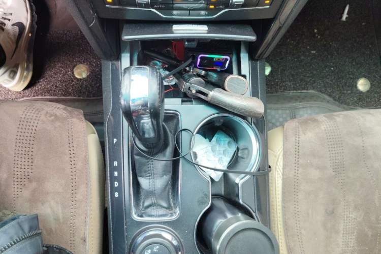 Used Ford Explorer 2016 2.3T Fashion Edition Gear Lever