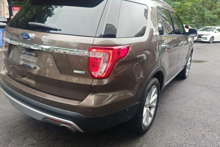 Used Ford Explorer 2016 2.3T Elite Edition Right Rear Taillight