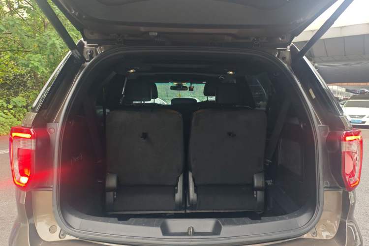 Used Ford Explorer 2016 2.3T Elite Edition Trunk