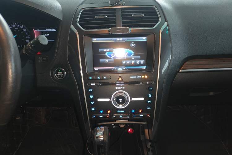 Used Ford Explorer 2016 2.3T Elite Edition Audio And AC Panel