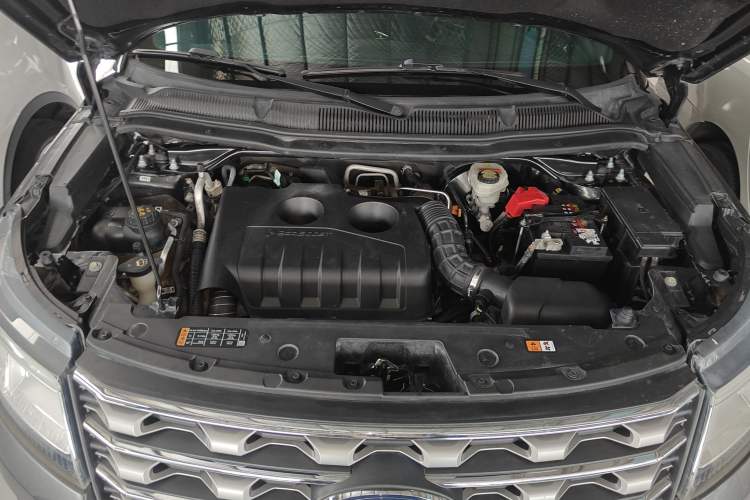 Used Ford Explorer 2016 2.3T Elite Edition Engine Bay