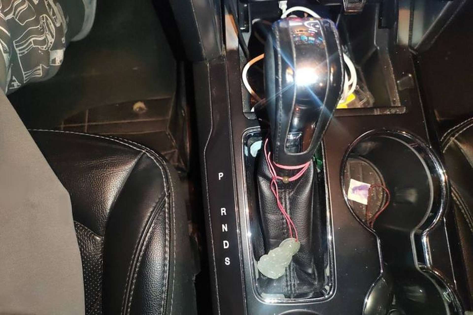 Used Ford Explorer 2016 2.3T Elite Edition Gear Lever