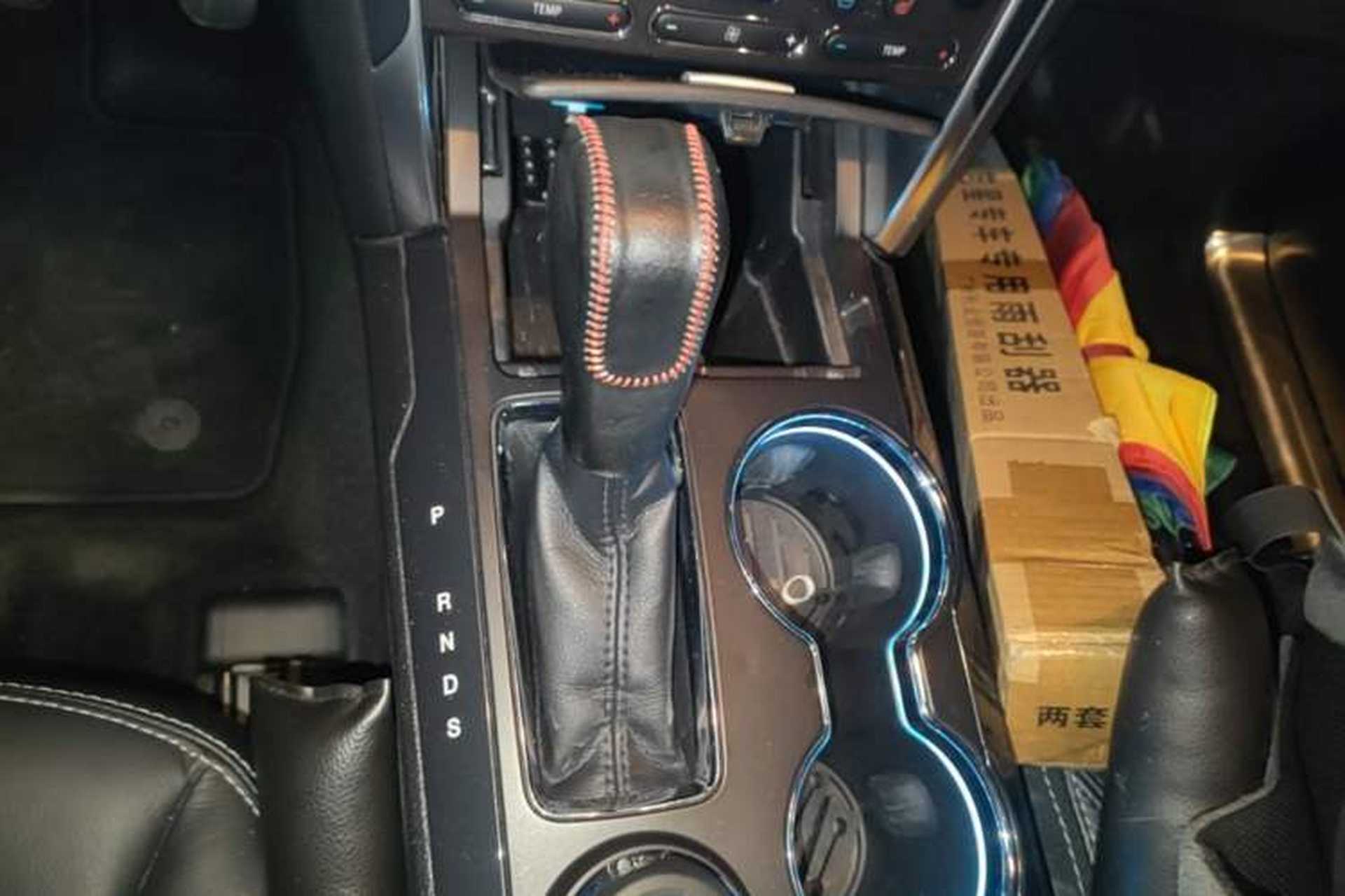 Used Ford Explorer 2016 2.3T Elite Edition Gear Lever