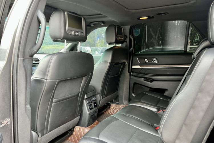 Used Ford Explorer 2016 2.3T Elite Edition Interior 2